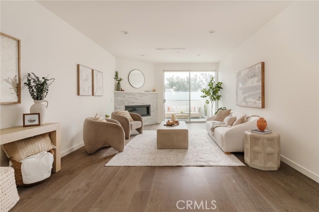 Detail Gallery Image 4 of 27 For 12045 Guerin St Ph4,  Studio City,  CA 91604 - 3 Beds | 3 Baths