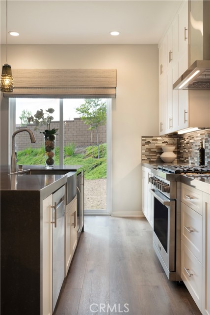 Detail Gallery Image 12 of 31 For 6509 Canyon Oaks Drive, Simi Valley,  CA 93063 - 5 Beds | 5/1 Baths