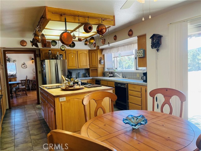 10500 Steinhoff Road, Frazier Park CA: https://media.crmls.org/medias/a4a793bf-4fe1-4a23-9839-0c2ff2fbdc16.jpg