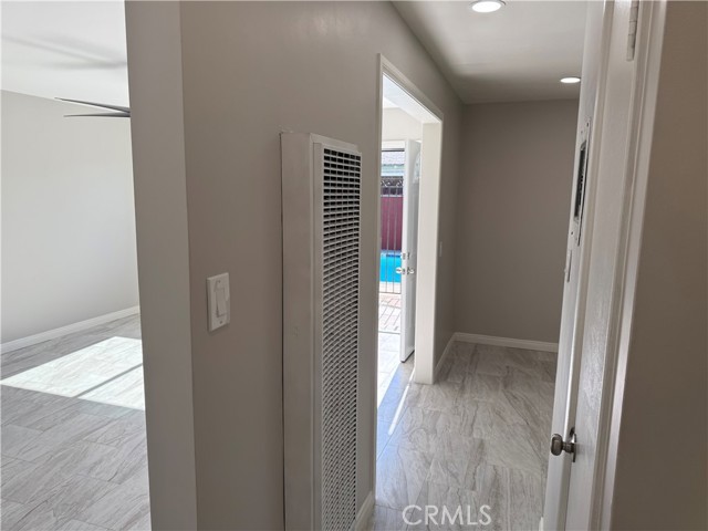 Detail Gallery Image 16 of 25 For 6819 Marbrisa Ave a,  Huntington Park,  CA 90255 - 2 Beds | 1 Baths