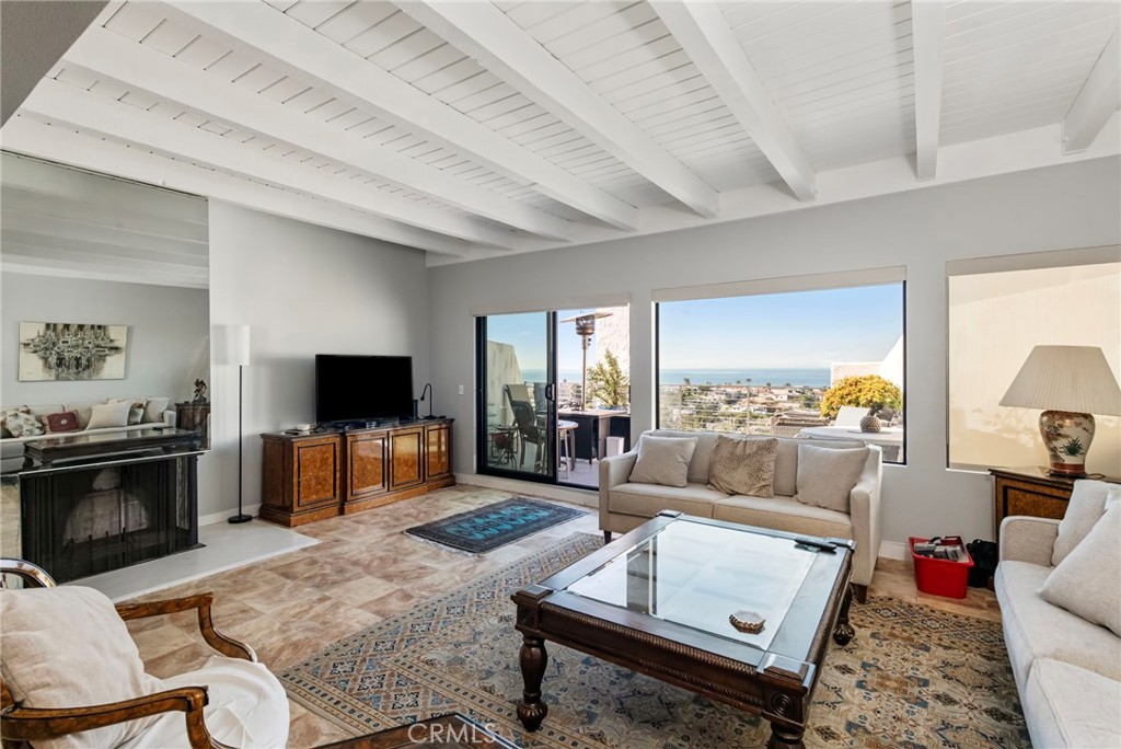 736 Gould Avenue #13