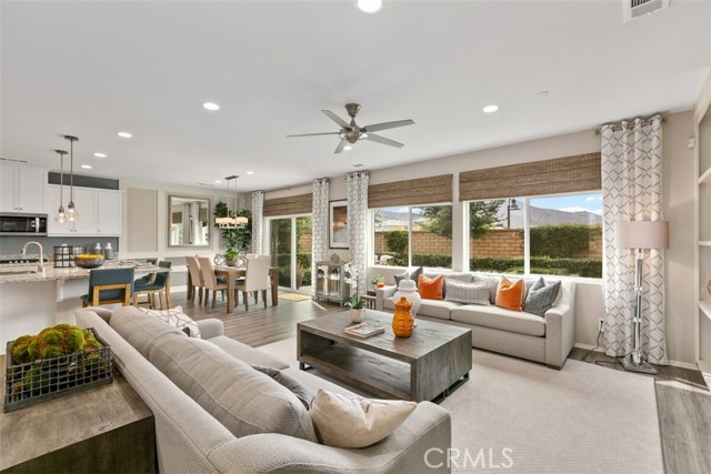 Detail Gallery Image 11 of 37 For 30253 Big Country, Menifee,  CA 92584 - 4 Beds | 3 Baths