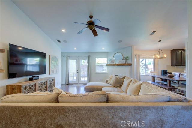 20443 Songbird Way, Hilmar CA: https://media.crmls.org/medias/a4a85a3a-a1d0-4a90-8109-5e9803f5817f.jpg