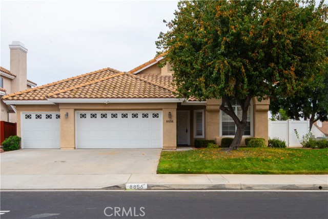 Detail Gallery Image 2 of 22 For 8856 Mesa Oak Dr, Riverside,  CA 92508 - 3 Beds | 2 Baths