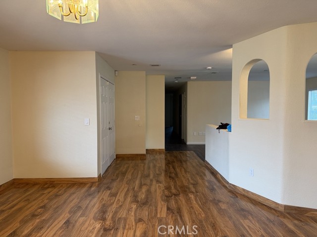 Detail Gallery Image 3 of 9 For 4880 Brookhill, Jurupa Valley,  CA 92509 - 4 Beds | 3 Baths