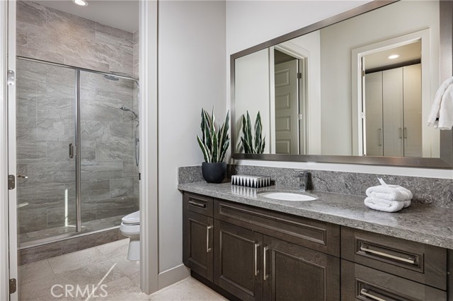 Detail Gallery Image 38 of 71 For 170 Leafy Pass, Irvine,  CA 92602 - 5 Beds | 5/1 Baths