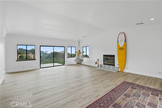 6405 Sycamore Meadows Drive, Malibu CA: https://media.crmls.org/medias/a4a9bded-535c-446b-851e-e425638c2808.jpg