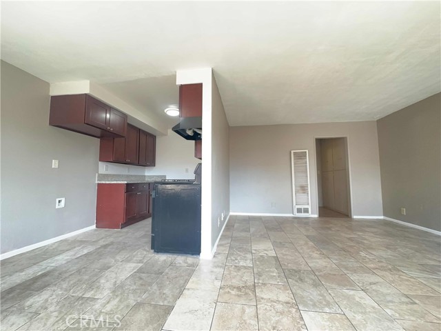 Detail Gallery Image 6 of 12 For 2406 Angela #4,  Pomona,  CA 91766 - 1 Beds | 1 Baths