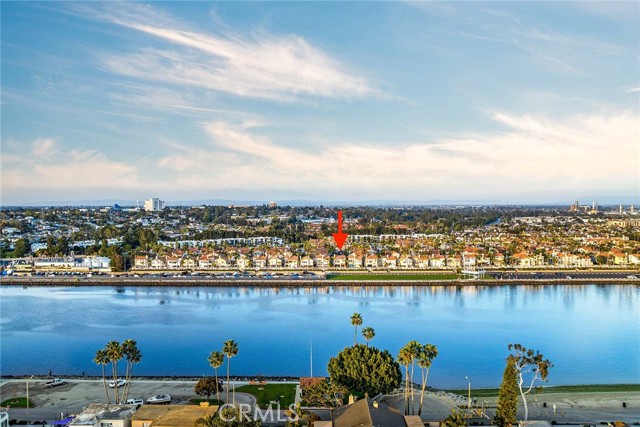 Detail Gallery Image 5 of 30 For 5612 Spinnaker Bay Dr, Long Beach,  CA 90803 - 4 Beds | 3 Baths