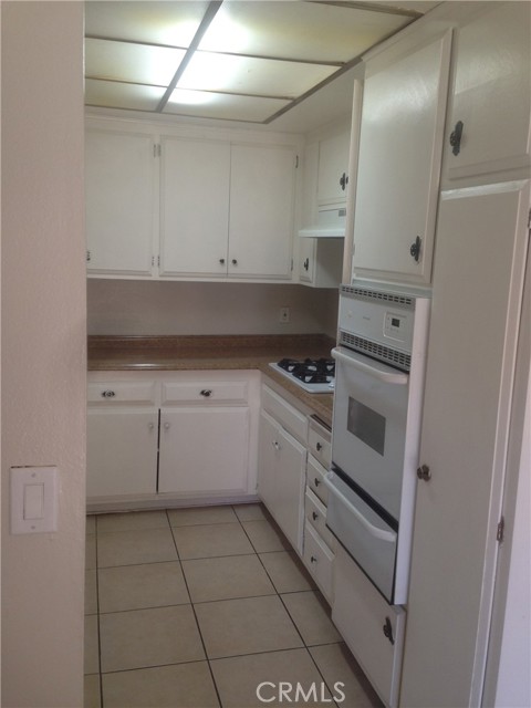 12071 Laguna Street, Garden Grove CA: https://media.crmls.org/medias/a4aa00b2-f370-4287-ba74-64b77830468c.jpg