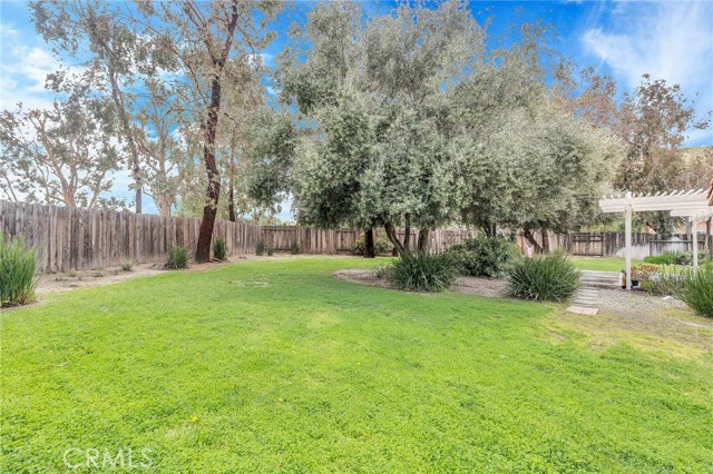 Detail Gallery Image 28 of 42 For 15656 Meadow Dr, Canyon Country,  CA 91387 - 3 Beds | 2 Baths