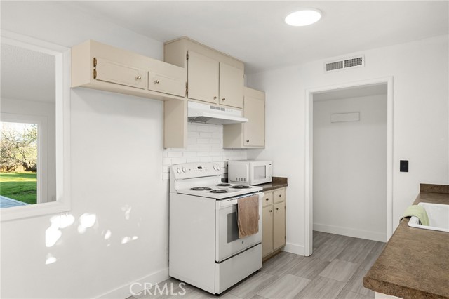 Detail Gallery Image 12 of 35 For 2104 16th St, Oroville,  CA 95965 - 3 Beds | 1/1 Baths