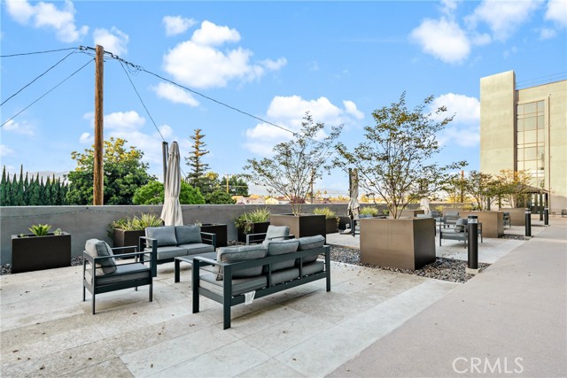 419 N Chandler Avenue, Monterey Park CA: https://media.crmls.org/medias/a4aaa4f7-e5d0-4dd3-9a2b-f7995af232a9.jpg