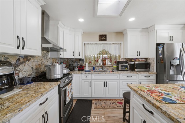 Detail Gallery Image 7 of 22 For 1919 W Coronet Ave #193, Anaheim,  CA 92801 - 3 Beds | 2 Baths