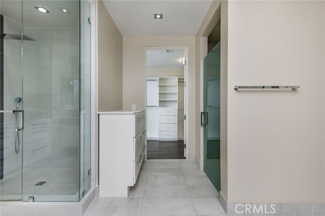 Detail Gallery Image 18 of 28 For 432 N Oakhurst Dr #307,  Beverly Hills,  CA 90210 - 3 Beds | 4 Baths