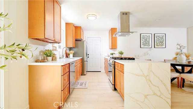 17698 Locust Street, Fountain Valley CA: https://media.crmls.org/medias/a4ac3f31-d346-42c4-a598-1ab5f031355e.jpg