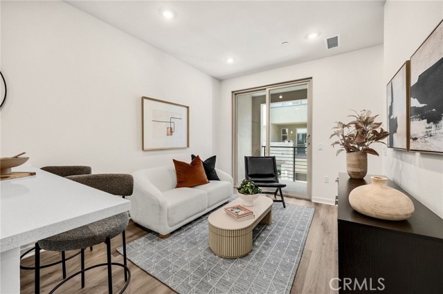 Detail Gallery Image 3 of 51 For 1954 Avenida Del Sol, Placentia,  CA 92870 - 1 Beds | 1/1 Baths