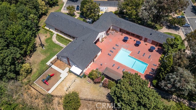 17701 Avalon Boulevard, Carson CA: https://media.crmls.org/medias/a4ad6656-6249-4b95-bfe1-70d84ae14c18.jpg