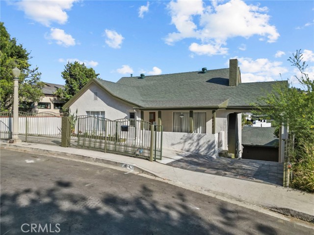 Detail Gallery Image 1 of 43 For 3812 Roderick Rd, Los Angeles,  CA 90065 - 3 Beds | 2 Baths