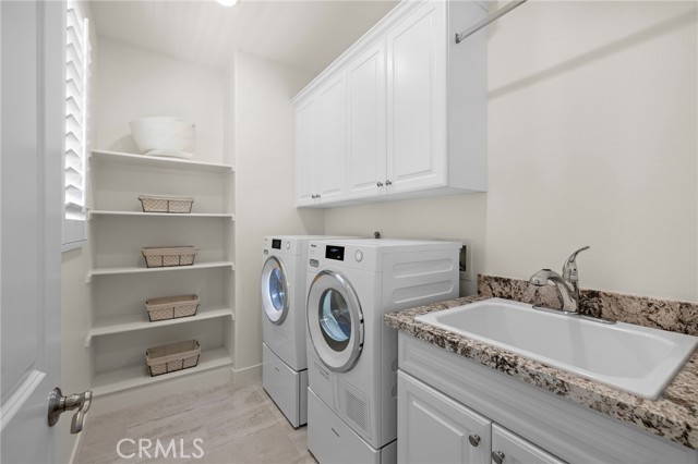 103 Aims, Irvine CA: https://media.crmls.org/medias/a4adf906-b4de-443c-8909-71299b4ead62.jpg