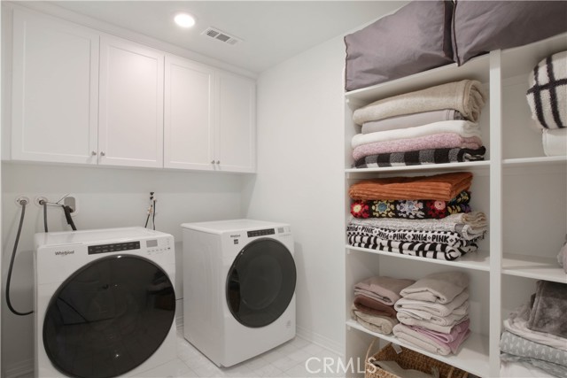 33060 Toledo Bend Court, Winchester CA: https://media.crmls.org/medias/a4af34f9-64f6-4fb8-8754-2356a9a02e8c.jpg