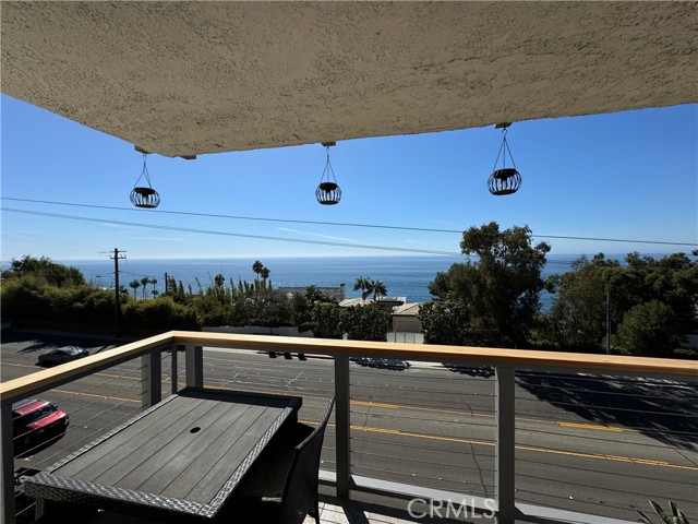 Detail Gallery Image 9 of 19 For 222 Arch #6,  Laguna Beach,  CA 92651 - 2 Beds | 2 Baths