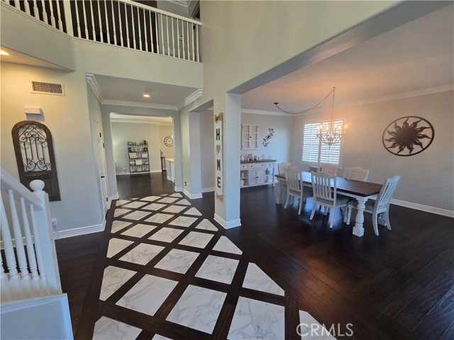 Detail Gallery Image 4 of 37 For 3250 Quartz Cir, Corona,  CA 92882 - 5 Beds | 3/1 Baths