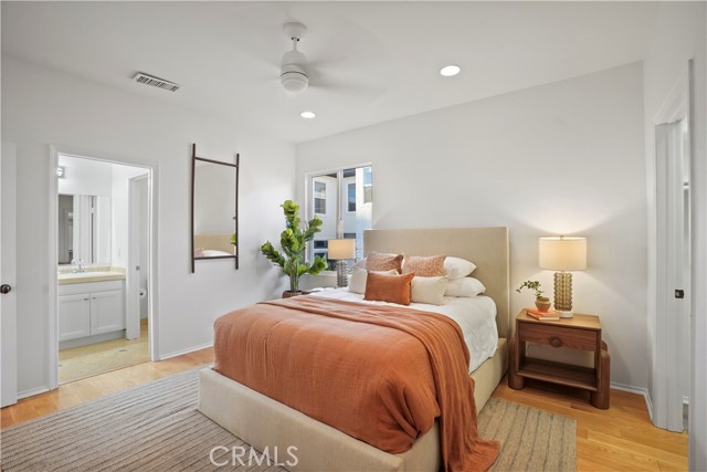 Image 38 of 63 For 907 Deerhill Road