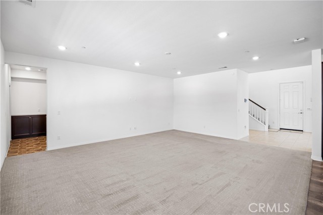 4132 S Canal Way, Ontario CA: https://media.crmls.org/medias/a4b0f77f-7cff-430c-9785-426caf3c215a.jpg