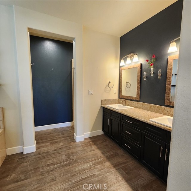 Detail Gallery Image 36 of 53 For 4479 N Emerald Peak Dr, Clovis,  CA 93619 - 4 Beds | 3 Baths