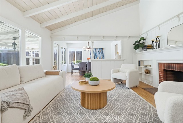 Detail Gallery Image 8 of 44 For 13036 Magnolia, Sherman Oaks,  CA 91423 - 3 Beds | 2 Baths