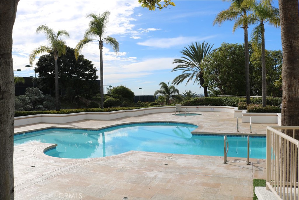 MLS #OC25250681 image #31