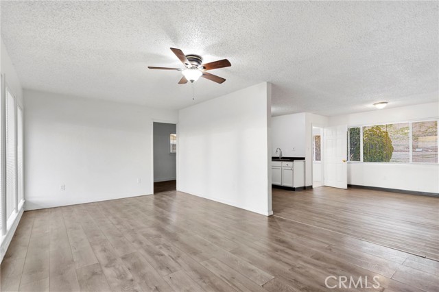 Detail Gallery Image 7 of 30 For 127 May Ave, Barstow,  CA 92311 - 3 Beds | 1 Baths