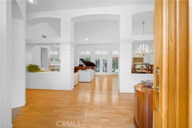 23301 Mariano Street photo 4