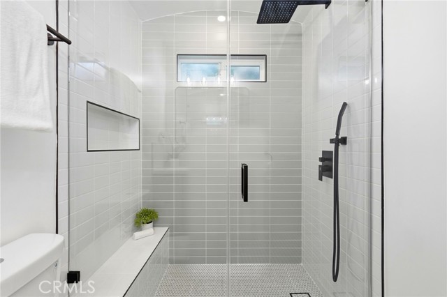 Detail Gallery Image 28 of 58 For 829 N Valley, Burbank,  CA 91505 - 2 Beds | 2 Baths