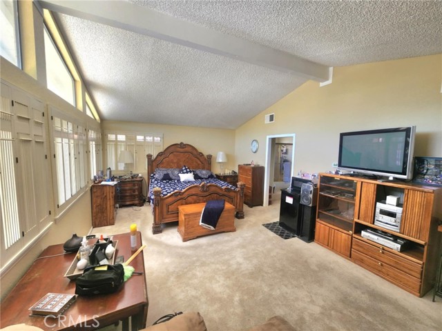 450 Fairway Drive, Palmdale CA: https://media.crmls.org/medias/a4b3addf-b772-4d58-aee5-fb0a673ddc43.jpg