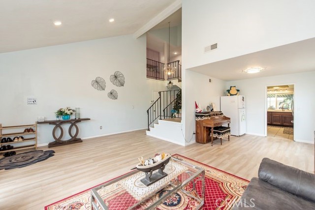 Detail Gallery Image 13 of 37 For 15523 Lancelot Ave, Norwalk,  CA 90650 - 6 Beds | 4 Baths