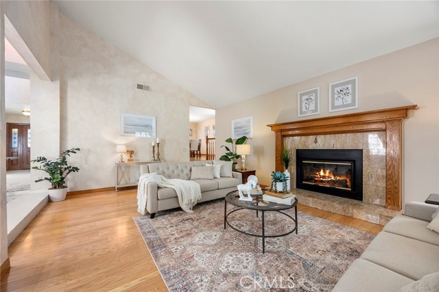 112 Morgan Ranch Road, Glendora CA: https://media.crmls.org/medias/a4b52bf8-9420-4ef9-8676-837a2a5ecc98.jpg