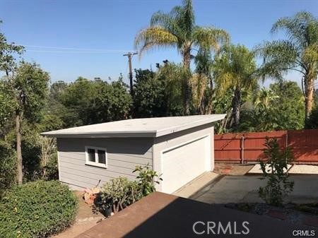 210 Anita Drive, Pasadena CA: https://media.crmls.org/medias/a4b5a588-249c-44da-bf42-6ad328b1037e.jpg