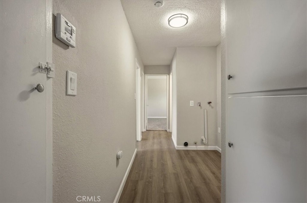 https://media.crmls.org/medias/a4b5f9d2-a85c-4c17-8134-b4e5b1ec6d67.jpg?preset=X-Large