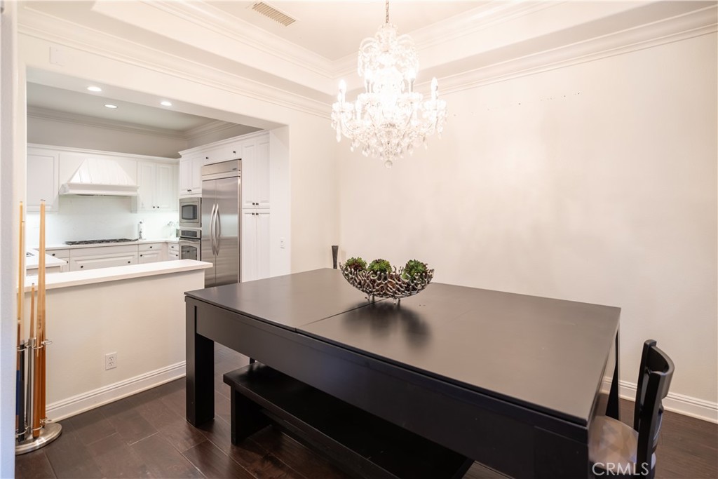 MLS #OC25199946 image #8