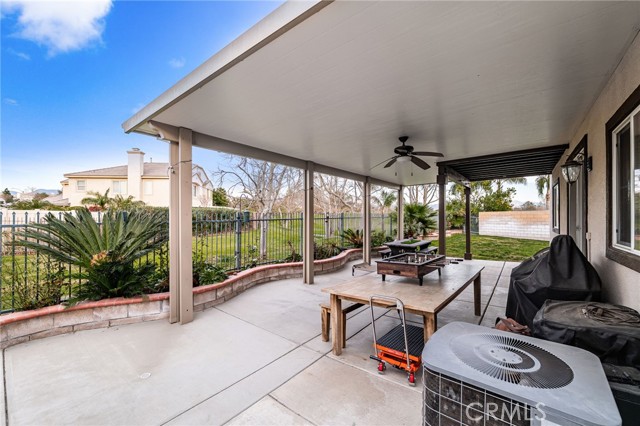 Detail Gallery Image 35 of 52 For 16422 Empire Lakes Ct, Fontana,  CA 92336 - 4 Beds | 2/1 Baths