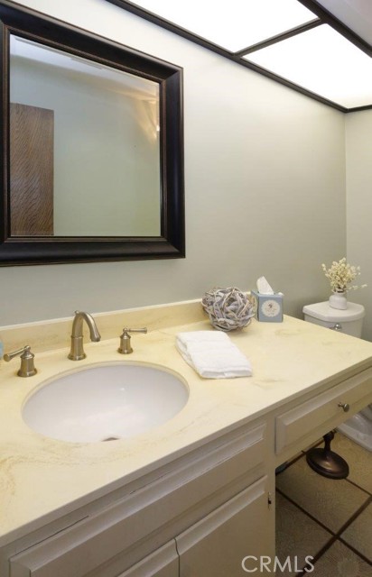 Detail Gallery Image 16 of 40 For 2560 via Sanchez, Palos Verdes Estates,  CA 90274 - 4 Beds | 2/1 Baths
