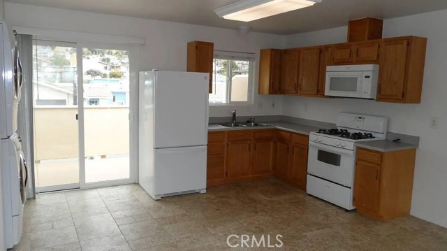 2826 Main Street, Morro Bay CA: https://media.crmls.org/medias/a4b8218c-0569-40c1-acd0-ef48229e2d62.jpg