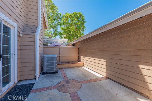 Detail Gallery Image 24 of 26 For 218 Monroe #111,  Irvine,  CA 92620 - 2 Beds | 2/1 Baths