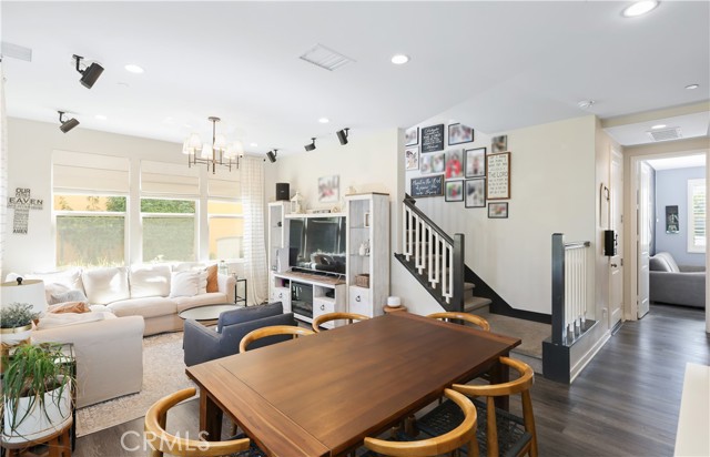55 Fuchsia, Lake Forest CA: https://media.crmls.org/medias/a4b8932a-25ab-4b29-bdd9-40354d52b61e.jpg