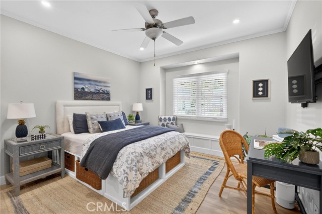 Image 27 of 75 For 1001 4th  