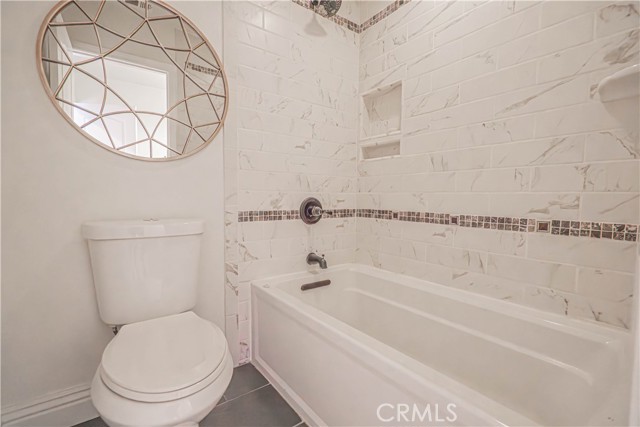 25351 Playa Serena Drive, Valencia CA: https://media.crmls.org/medias/a4b95d6e-ad42-435f-91a1-e35234b006de.jpg