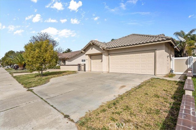 Detail Gallery Image 2 of 37 For 24058 Verdun, Murrieta,  CA 92562 - 3 Beds | 2 Baths