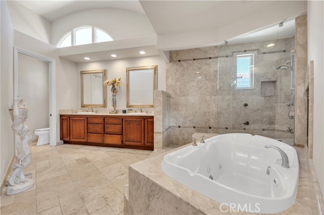 Detail Gallery Image 30 of 70 For 22166 W San Joaquin Dr, Canyon Lake,  CA 92587 - 5 Beds | 4/1 Baths